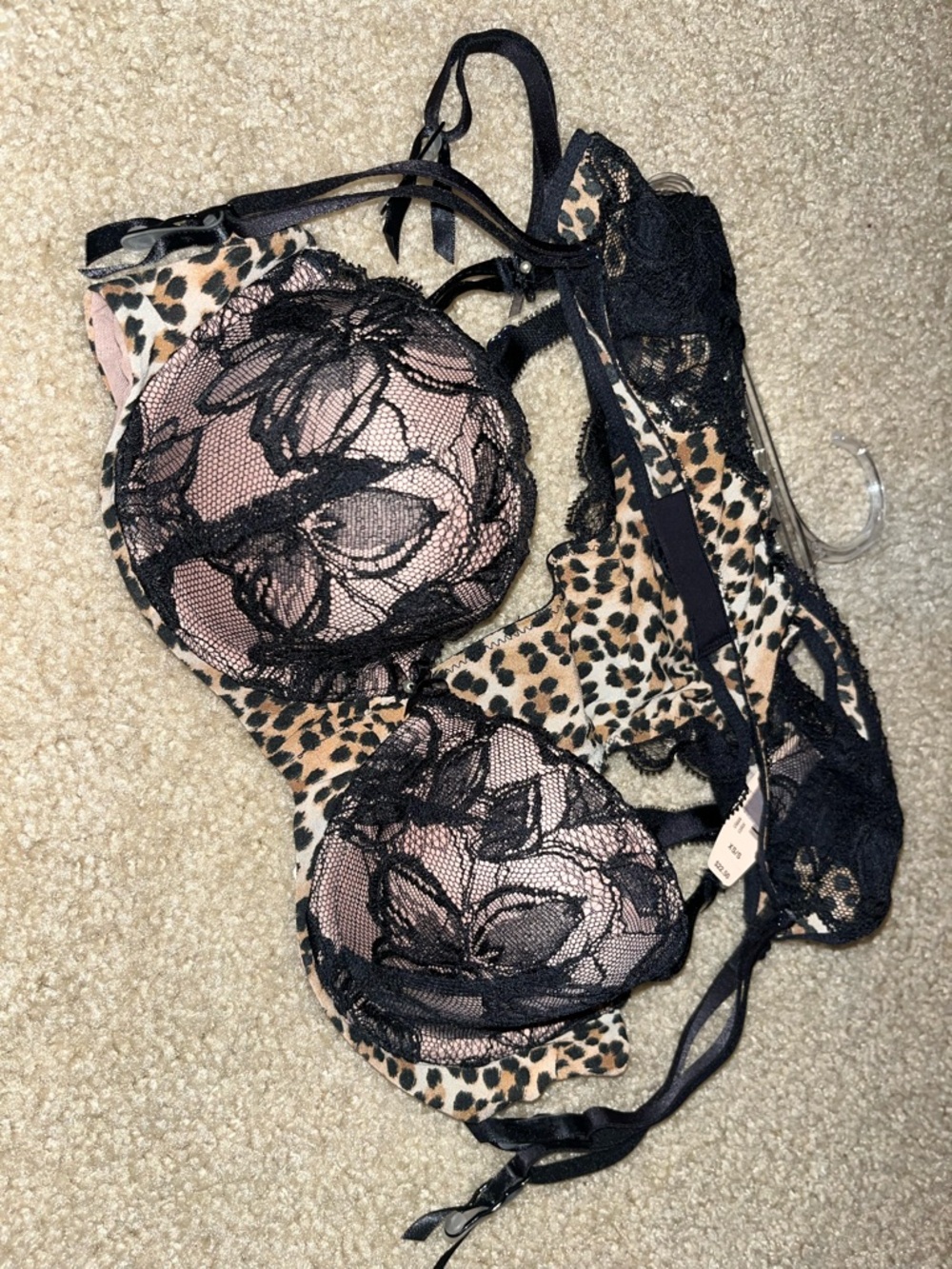 NWT Victoria's Secret Love Balconet Push-Up Garter Thong 32B/S Set Leopard Print